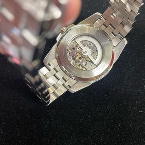 Bulova automatic watch mens  ( with extra links)
